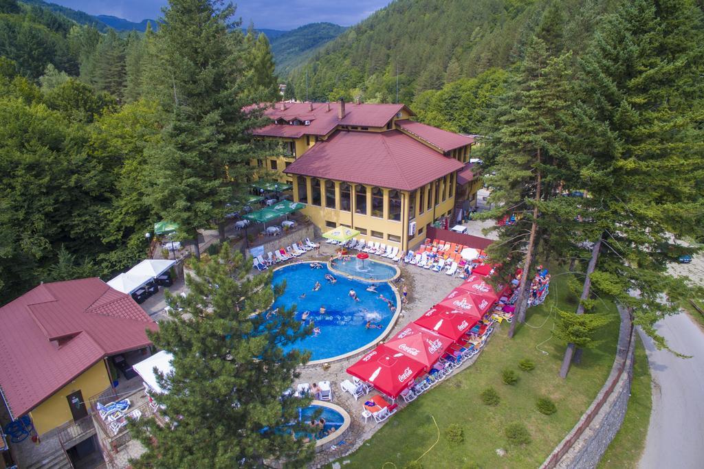 Balkan Hotel Chiflik Exterior foto